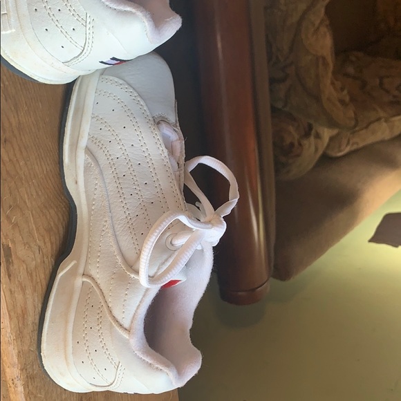 BRAND NEW Little boy Tommy Hilfiger Sneakers - Picture 2 of 6